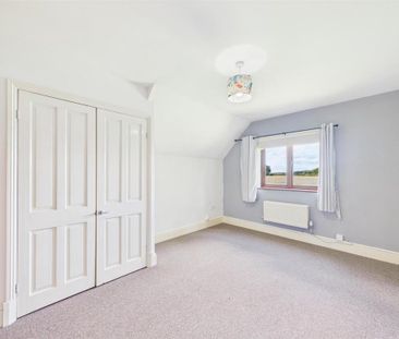 5 bedroom detached house to rent - Photo 3