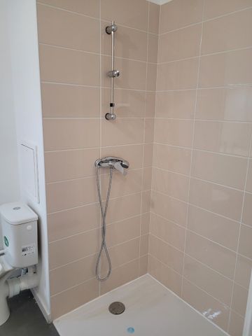 Location Appartement 2 pièces 44m² NIEPPE 59850 - Photo 4