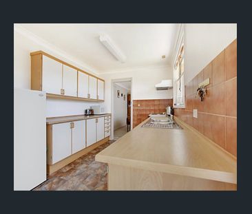 FOR LEASE | 14 Valley Road, Campbelltown NSW 2560 - Photo 2