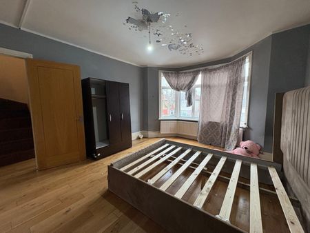 Bedsit, Upsdell Avenue, N13 - Photo 4