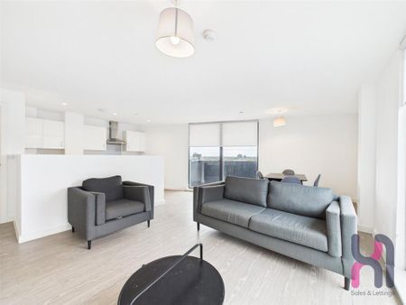 3 bedroom flat to rent - Photo 3