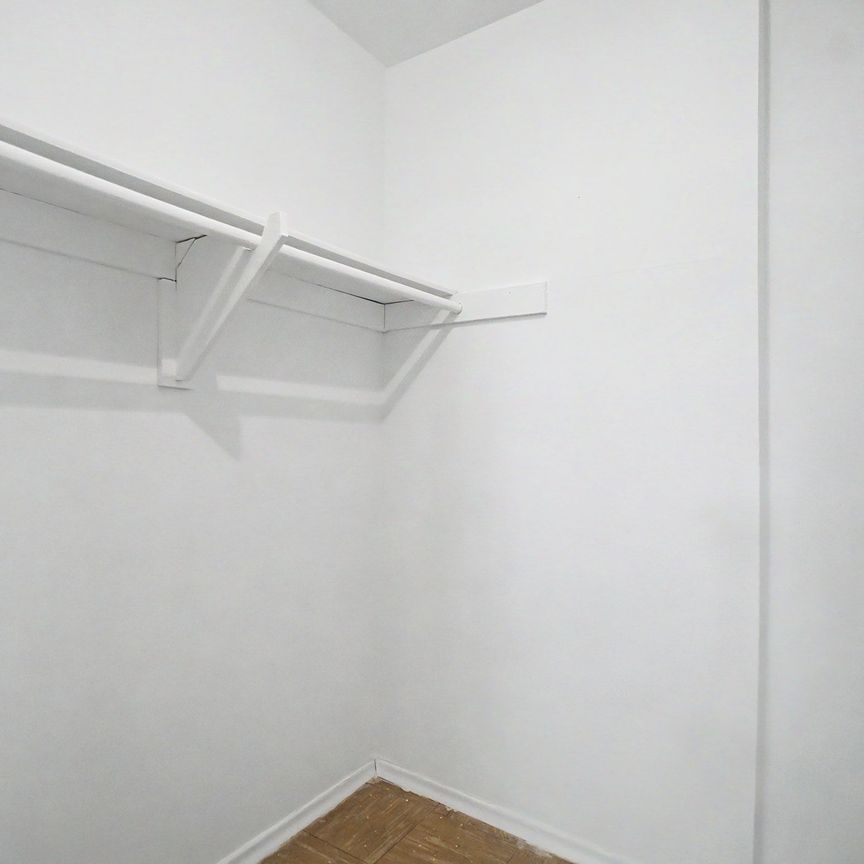 For Lease - 888 Glen Street Unit# 425, Oshawa, Ontario - Photo 1