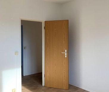 Großes Wohnzimmer und Wannenbad im 2. OG - Foto 6