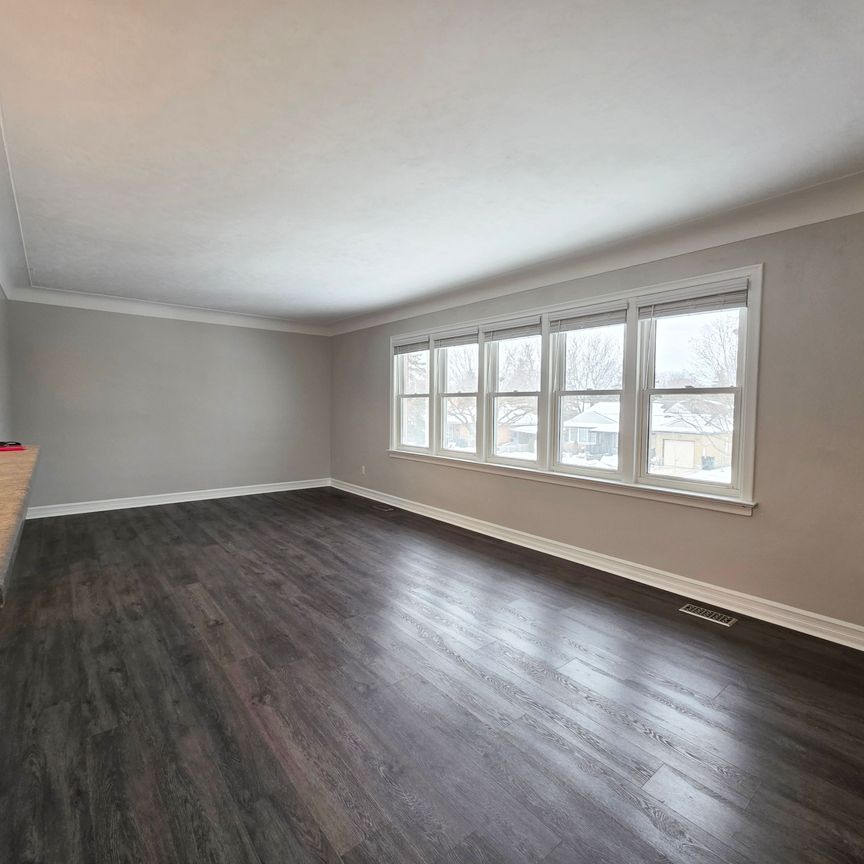 For Lease - 69 Edinburgh Road Unit# 3, Kitchener, Ontario - Photo 1