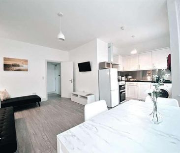 Seafield Road, Hove, BN3 - Photo 2