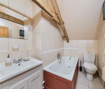 3 bedroom apartment to rent - Photo 2