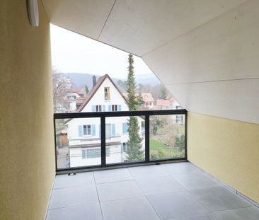 moderne und grosszügige Dachwohnung - Foto 1