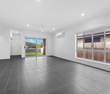 Exquisite Family Living in Browns Plains - Photo 4