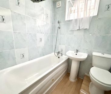 2 bedroom property to rent - Photo 4