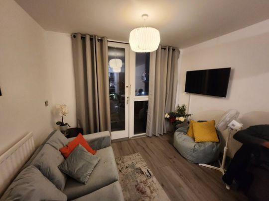 1 Bed Flat, Mason Way, B1 - Photo 1