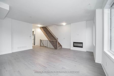 For Lease - 1 Eelam Lane, Markham, Ontario - Photo 2