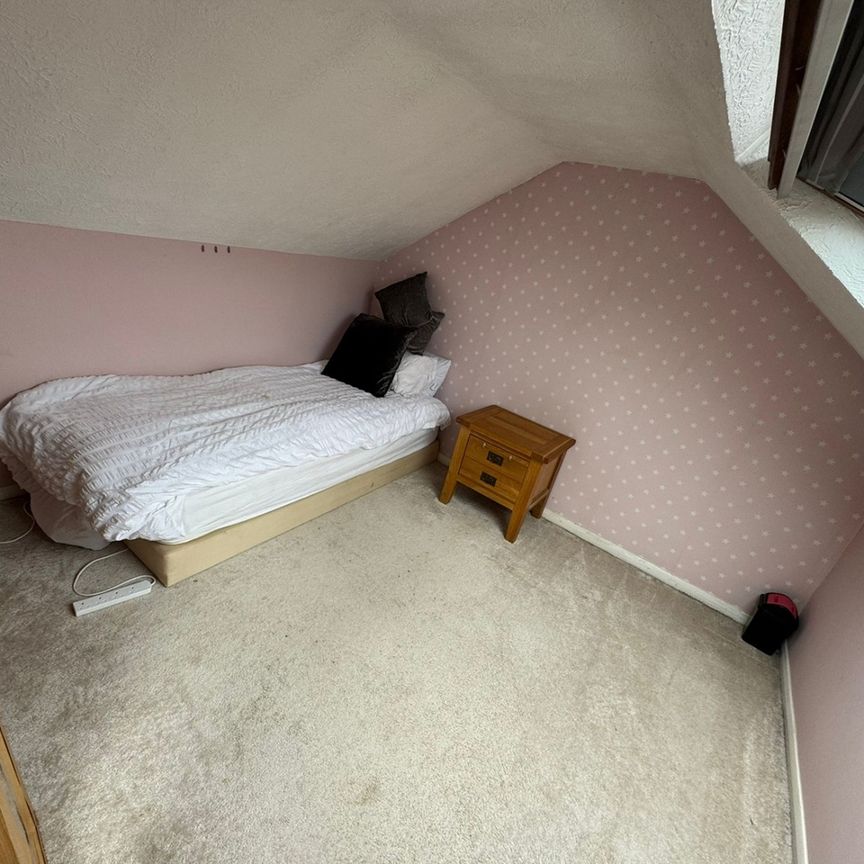 Room in a Shared House, Withdean Road, BN1 - Photo 1