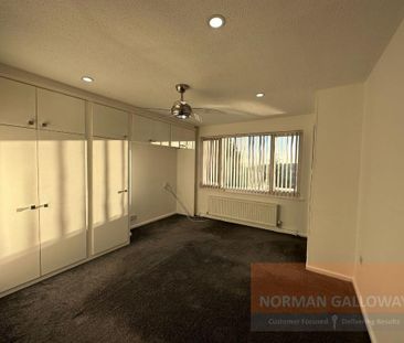 3 bedroom detached house to rent - Photo 6