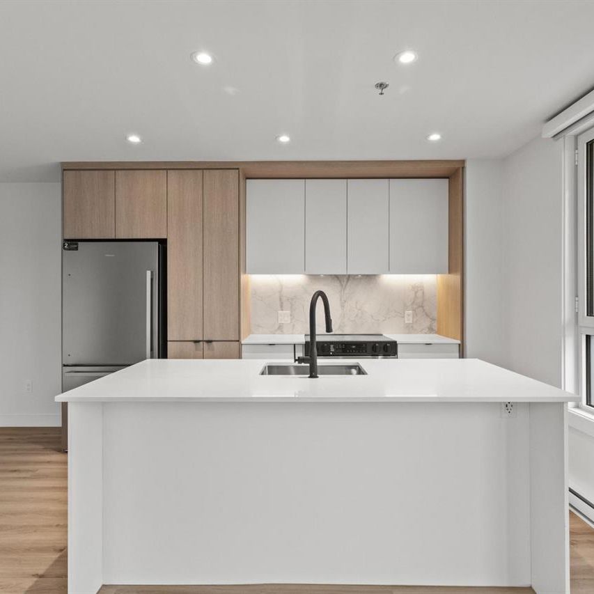 2 Bedroom - 2800 Boulevard Thimens, Deschaillons-sur-Saint-Laurent - Photo 1