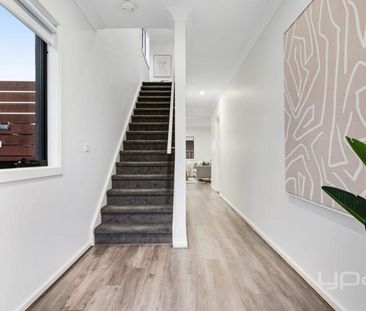 Brand New Street Facing Townhouse! - Photo 2