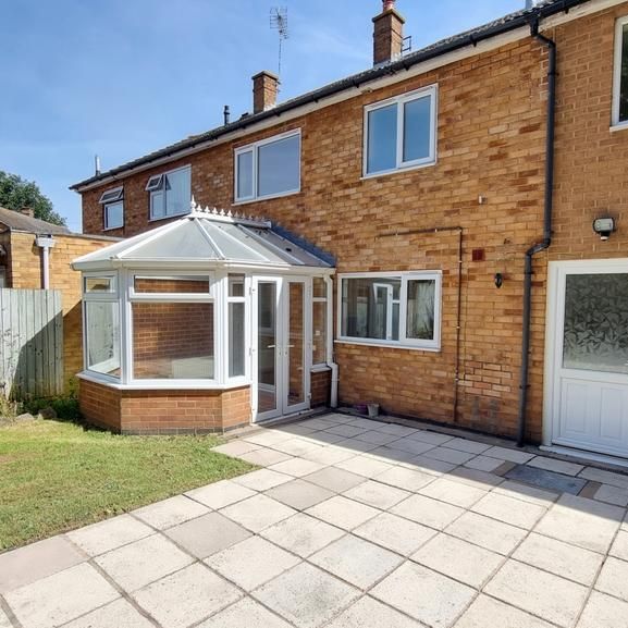 5 bedroom semi-detached house to rent - Photo 1