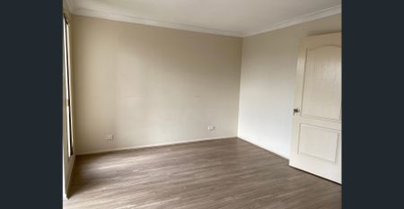 4 BEDROOM DOUBLE STOREY HOME! - Photo 5