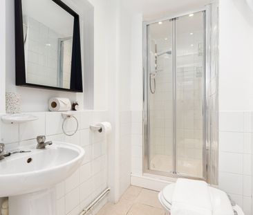 2 Bed Flat, Clapham Road, SW9 - Photo 1