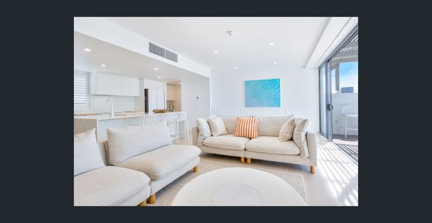 Furnished OR Unfurnished - Exclusive Penthouse with Spectacular Ocean Views - Photo 1