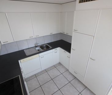 Helle 4.5-Zimmer-Wohnung mit Balkon und schöner Aussicht in Biel/Bi... - Foto 4
