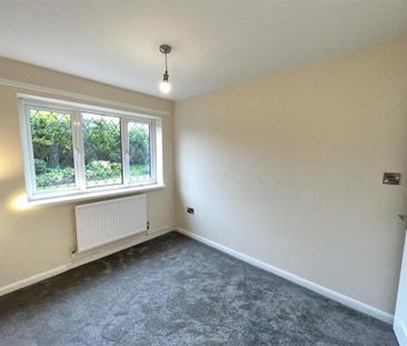 2 bedroom detached bungalow to rent - Photo 3