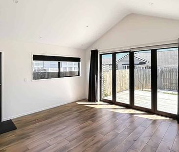 LEVIN - 2 BEDROOMS - Photo 2