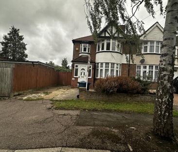 3 bedroom semi-detached house to rent - Photo 2