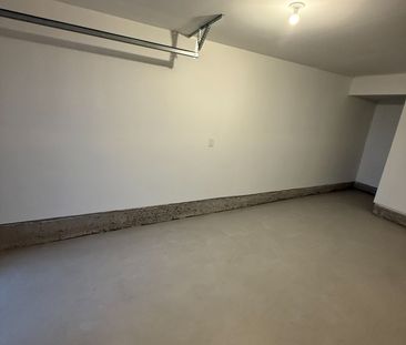 For Lease - 26 Ennerdale Street, Barrie, Ontario - Photo 3