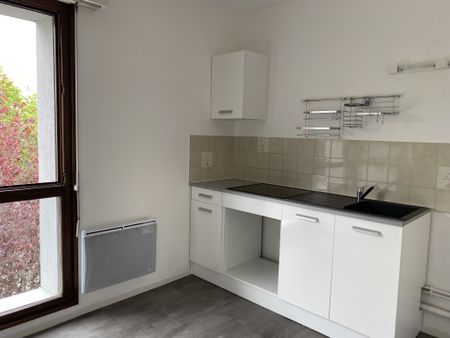 Location Appartement 2 pièces 48m² VILLERS LES NANCY 54600 - Photo 2