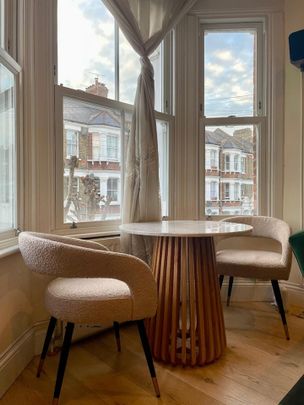 2 Bed Flat, College Place, NW1 - Photo 1