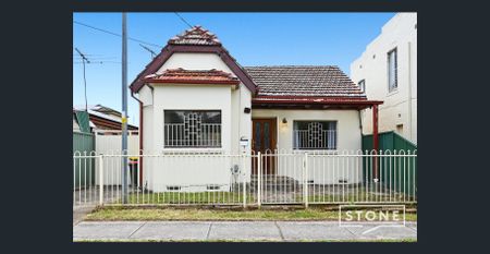 Well Presented Spacious Four Bedroom House In Sought After Location - Photo 5