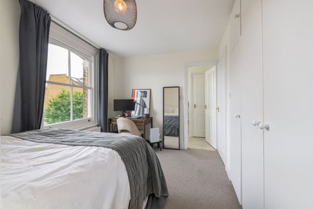 2 Bed Maisonette, Northcote Road, SW11 - Photo 5