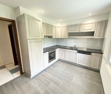 Bel appartement lumineux de 3 pièces avec balcon et vue dégagée - Photo 2