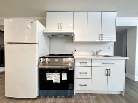 413 Fernleigh Circle S #Basement - Photo 4