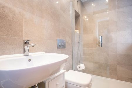 2 bedroom flat to rent - Photo 5