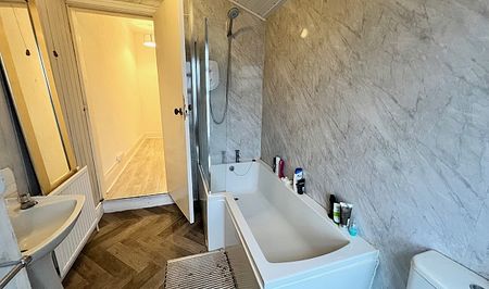 Excellent 3 bedroom student property - Photo 5