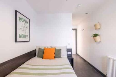 4 Bed En-suite - Photo 4