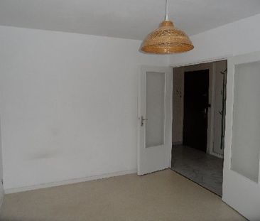 APPARTEMENT T1 A LOUER - Photo 3