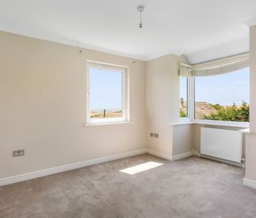 3 bedroom detached house to rent - Photo 2
