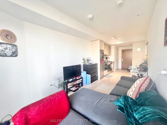 15 Queens Quay E #901 - Photo 1