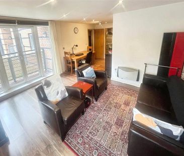 2 bedroom apartment to rent - Photo 2