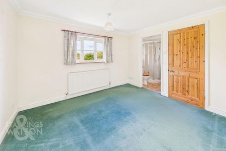 3 bedroom semi-detached house to rent - Photo 4