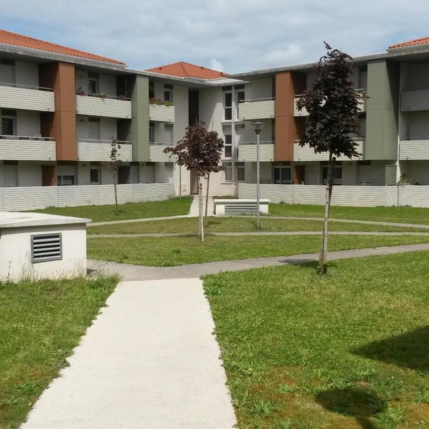 Location Appartement 2 pièces 36m² EYSINES 33320 - Photo 2