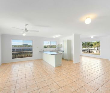 THIS FRESHLY PAINTED FOUR BEDROOM HOME IS AVAILABLE NOW! - Photo 1