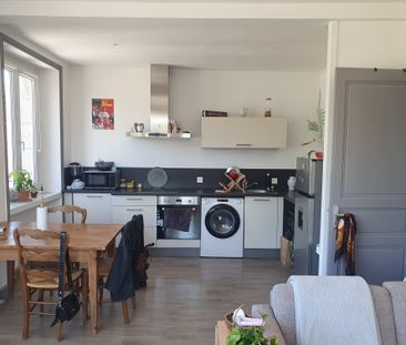 Location Appartement 2 pièces 42m² - Photo 4