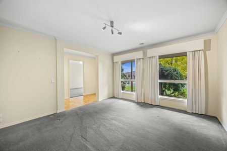 Stunning Home In Popular Alfredton - Photo 4