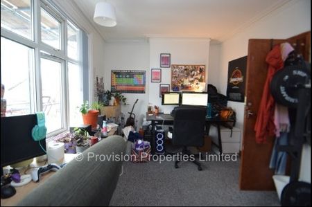 4 Bedroom Rent Headingley - Photo 3