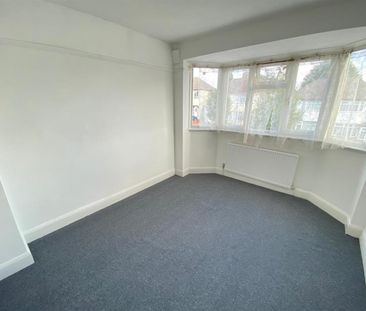 3 bedroom House To Let - Photo 4