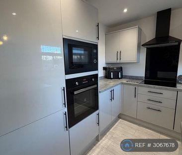 2 bedroom terraced house to rent - Photo 6