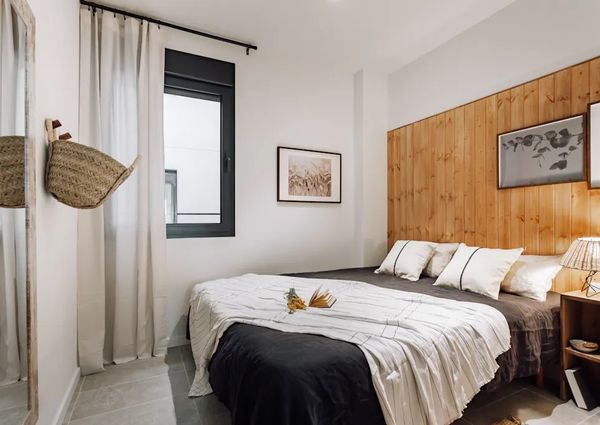 Gran Via de les Corts Catalanes, Barcelona, Catalonia 08011